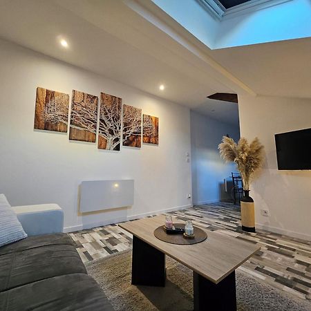Joli Appartement Mansarde Decize Buitenkant foto